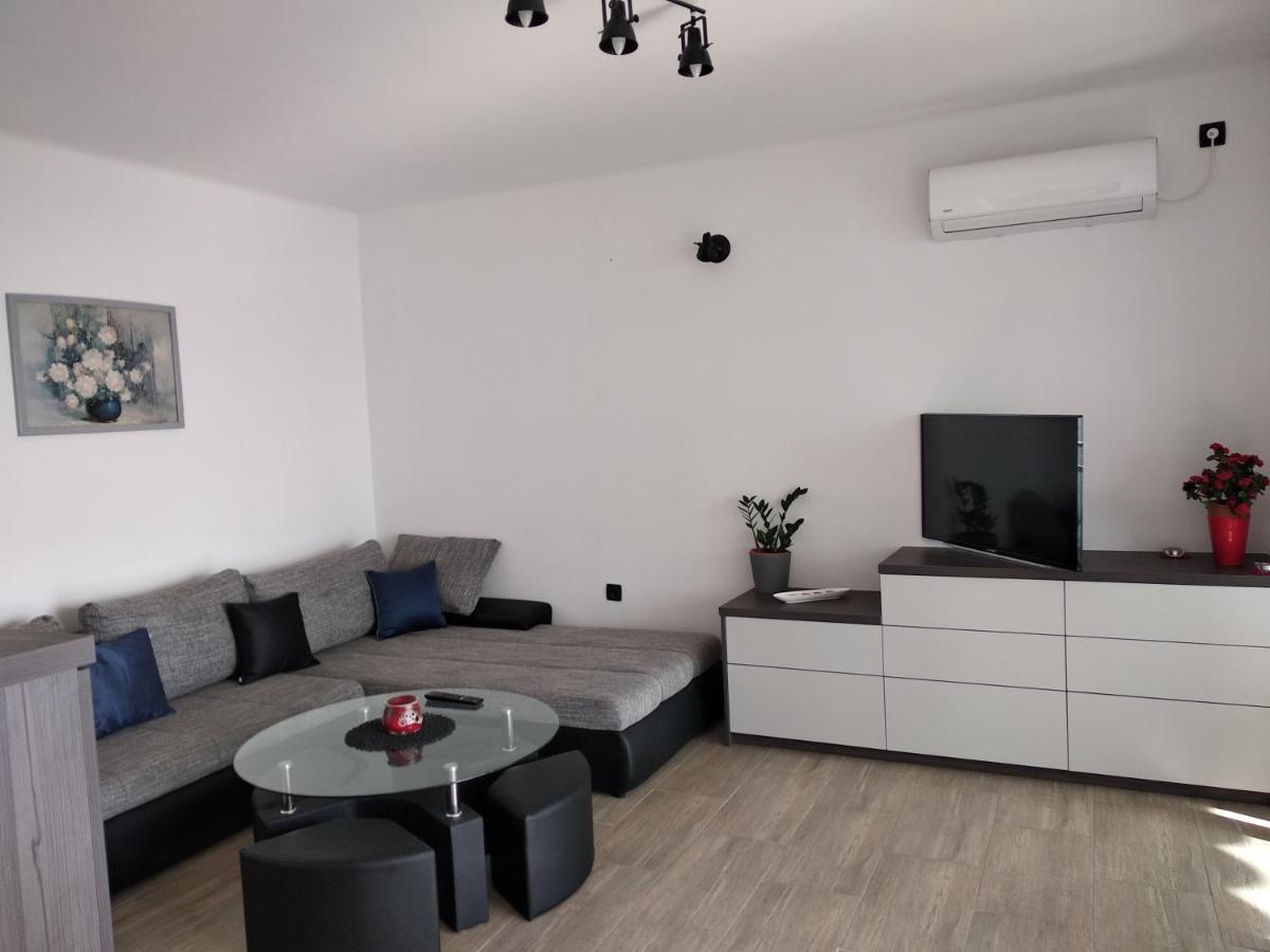 Apartman Angela Rijeka Exteriör bild