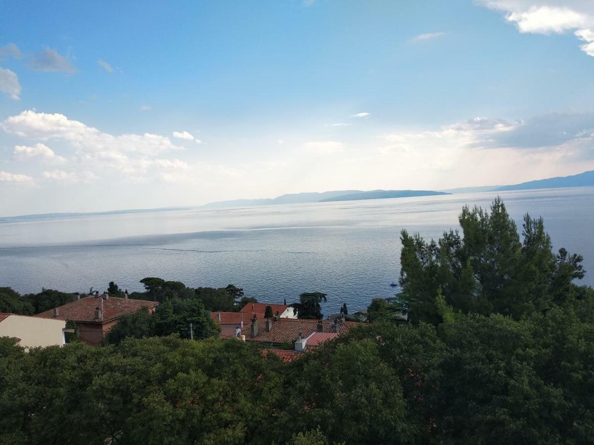 Apartman Angela Rijeka Exteriör bild